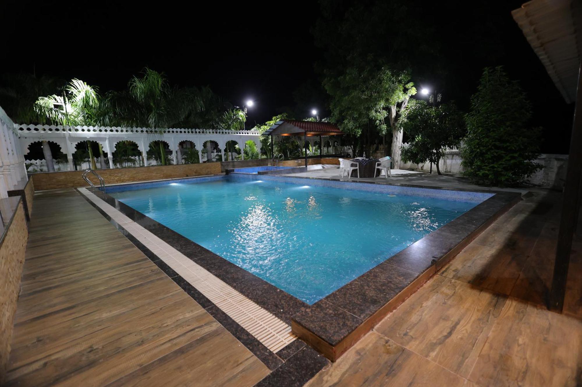 Manas Resort By Rudrakshi Udaipur Bagian luar foto